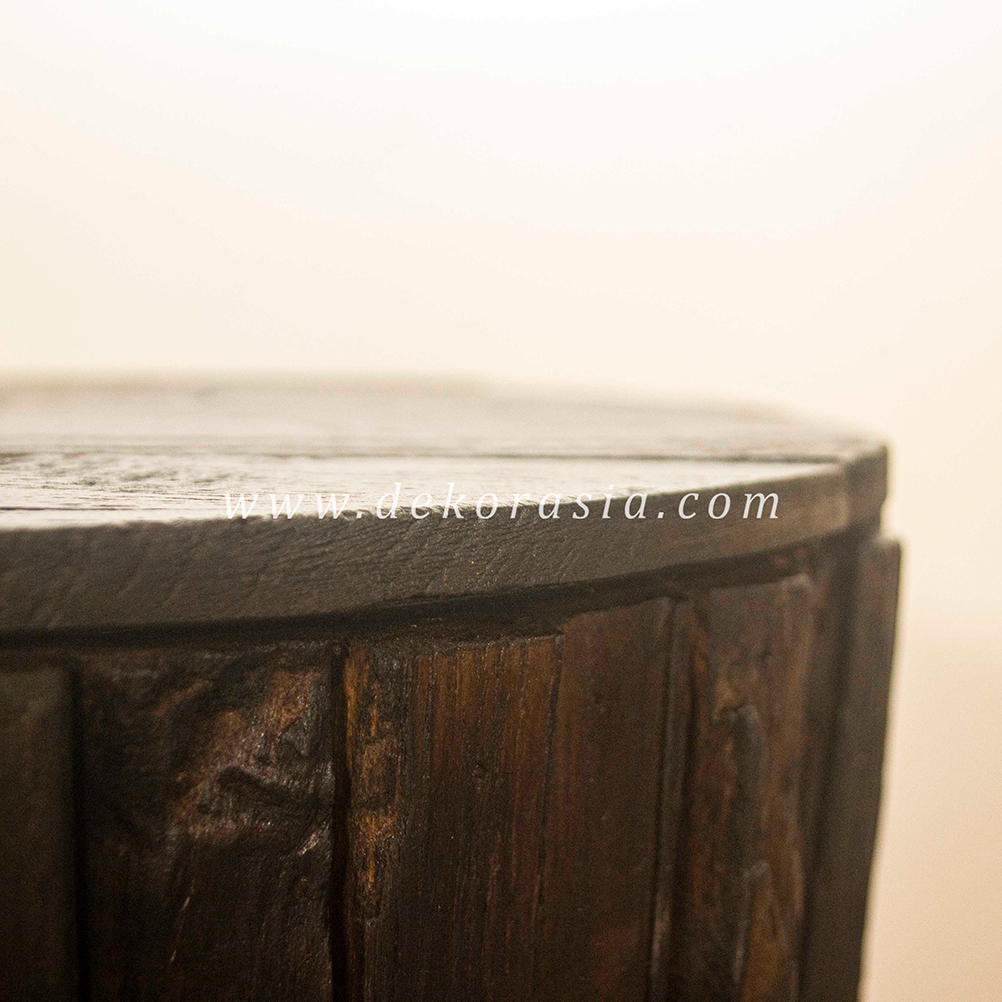 Round Porous Wooden Stool