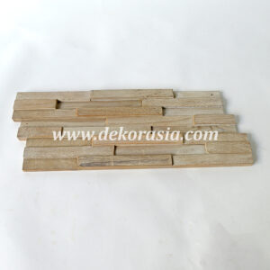 Wall Square Teak